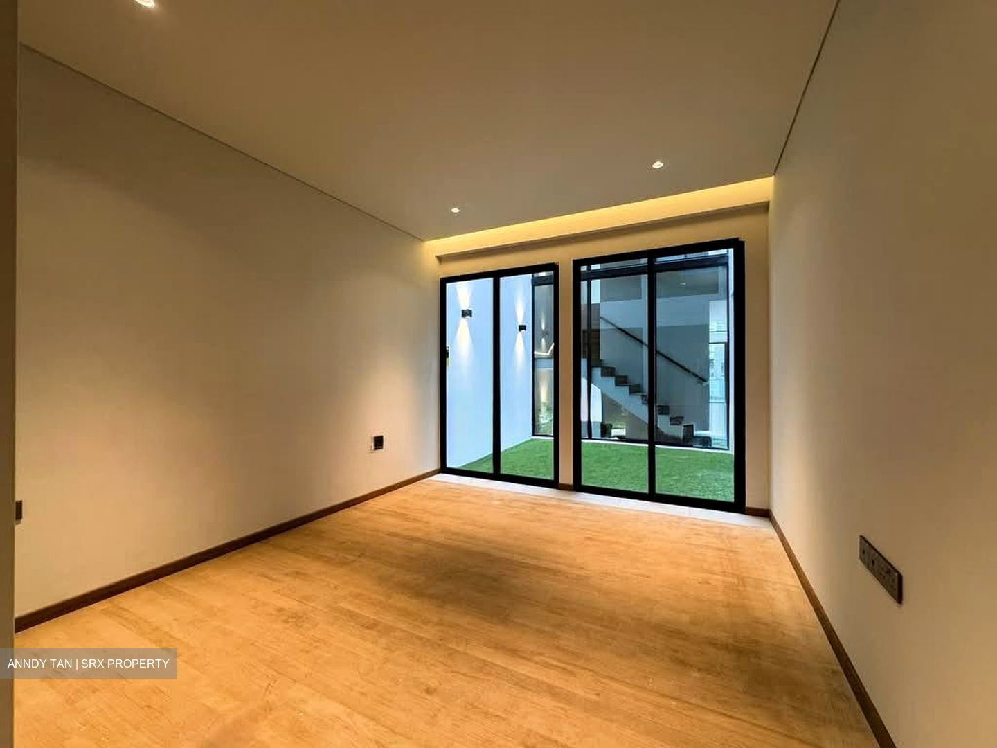 Lorong Stangee (D15), Terrace #553423031